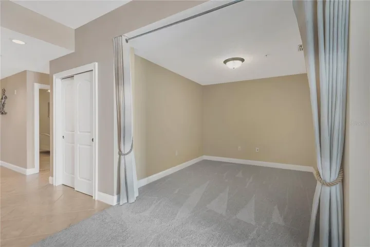 Flex Room can be used for office/den/study.