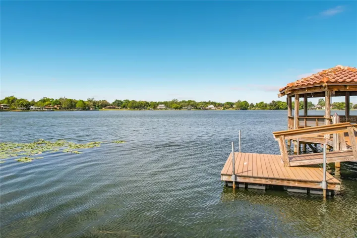 Lake Pineloch