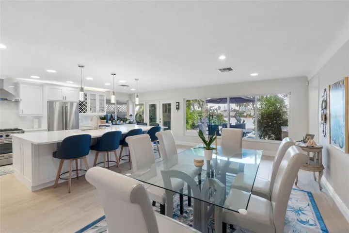 Open kitchen with lots of seating.