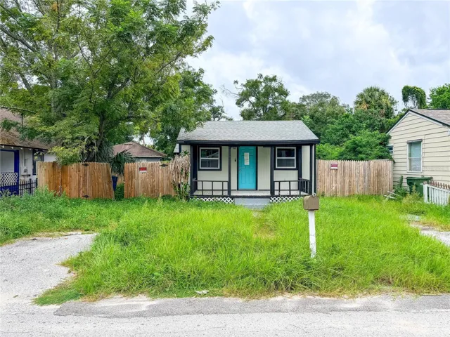 8308 N Mulberry St, Tampa, FL 33604