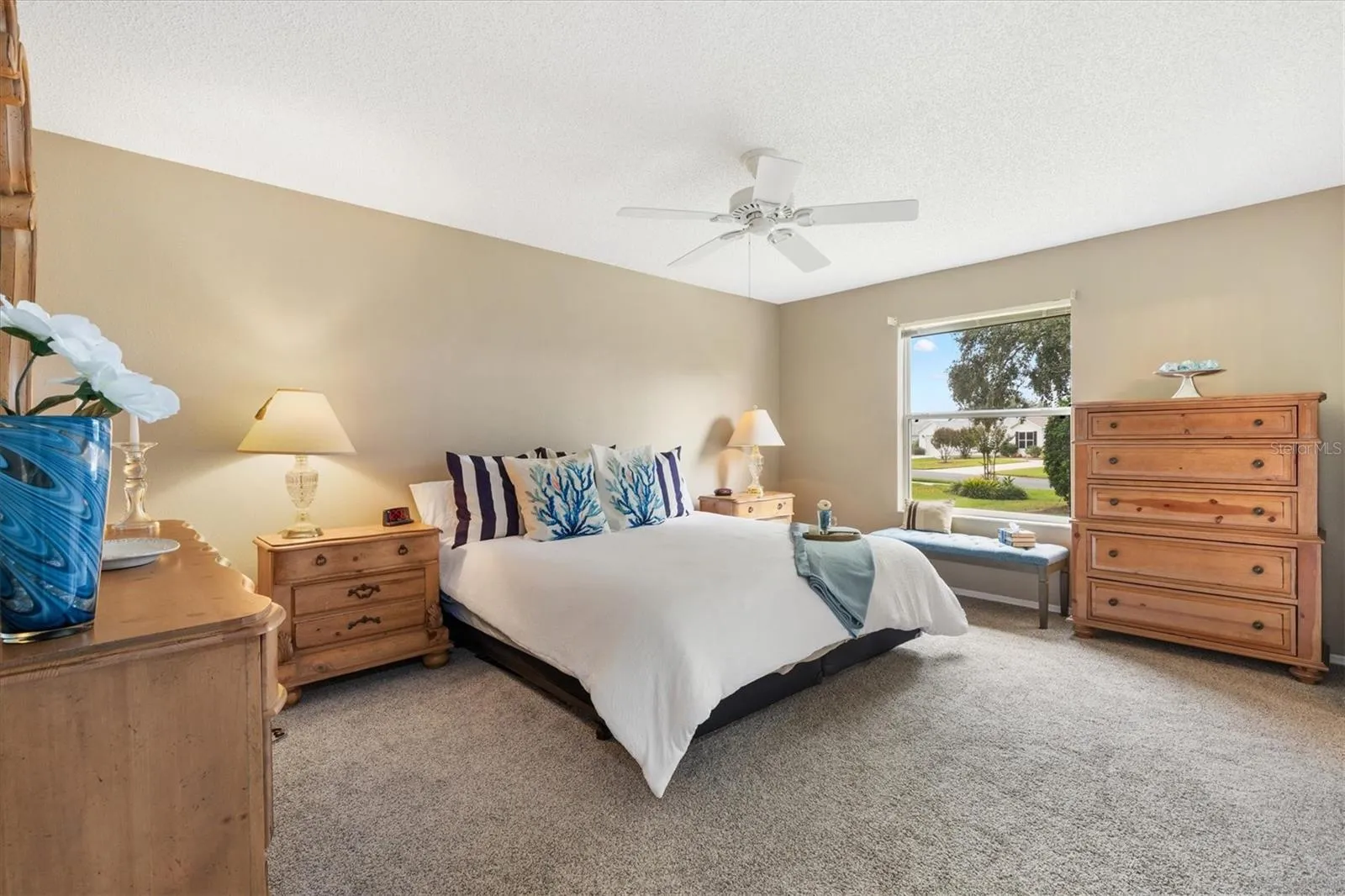 MASTER BEDROOM WITH ENSUITE BATHROOM