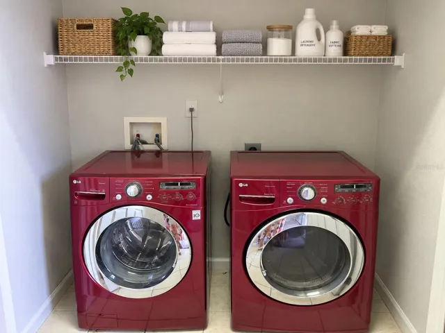 Closet Laundry virtual staging