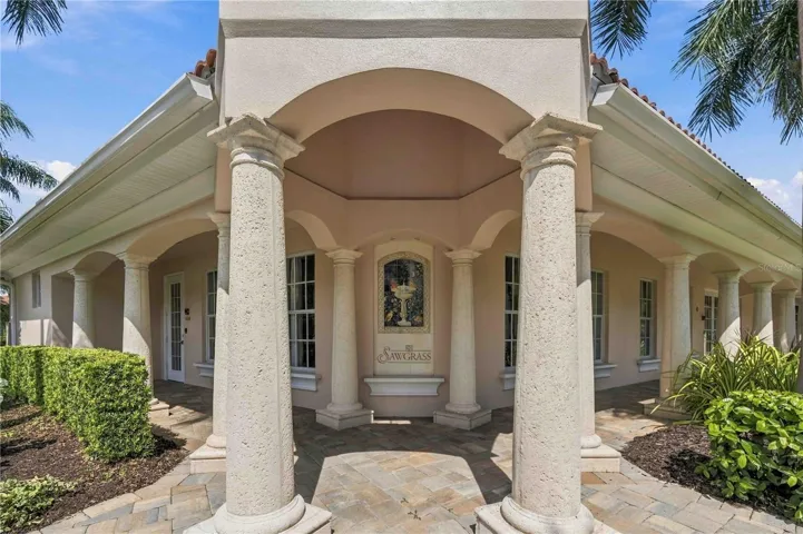 Sawgrass Welcomes You!