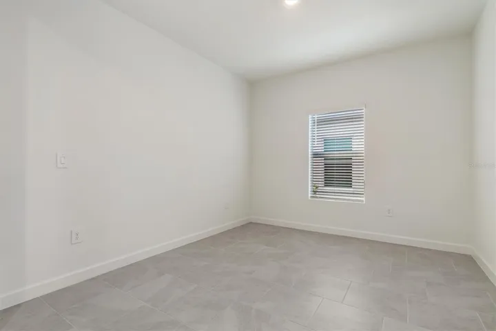 Flex Space for Den/Office is 12 x 11