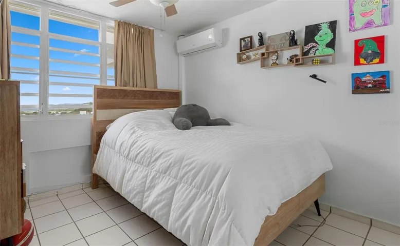 Bedroom #1