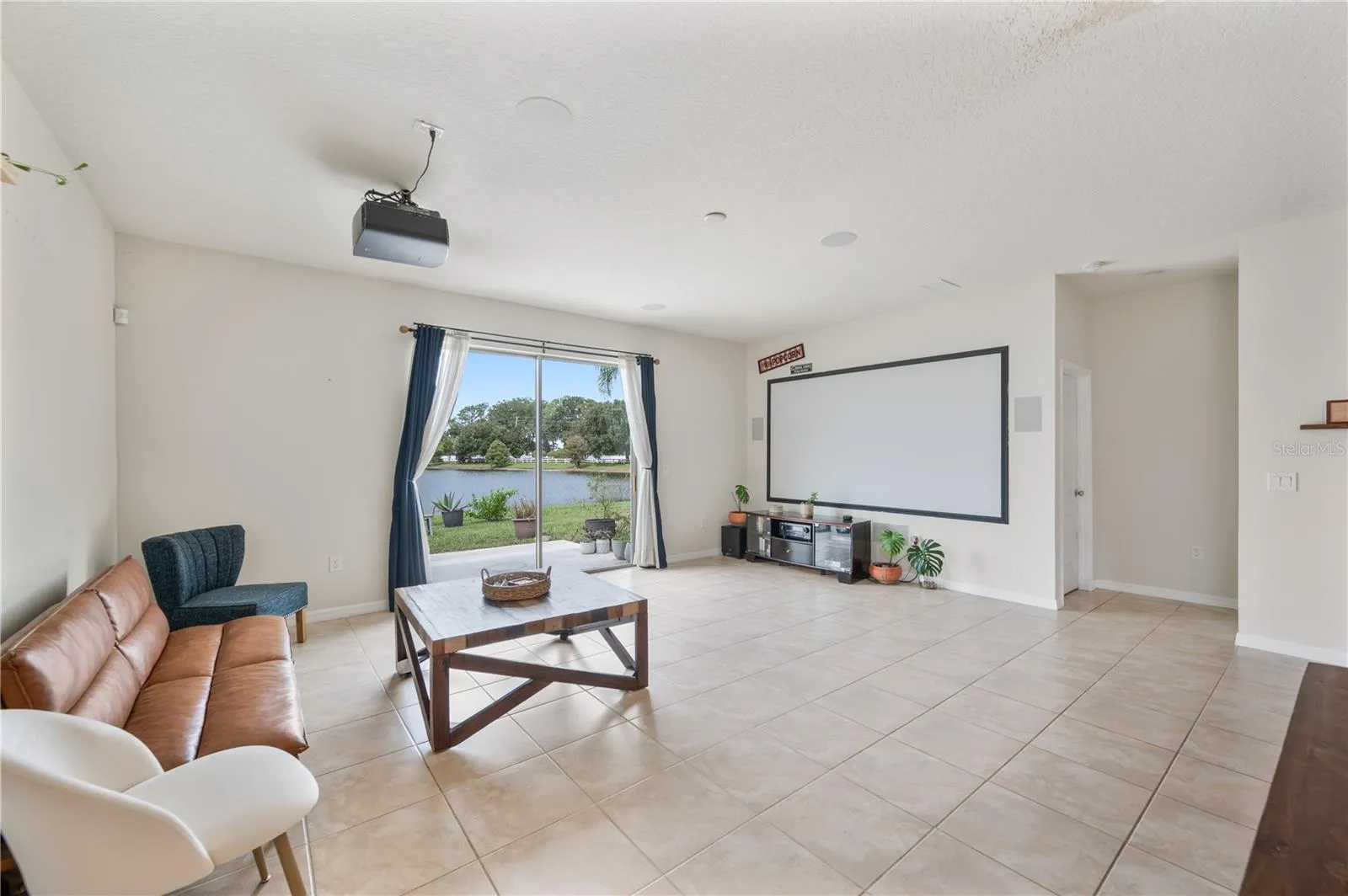 Open Floor Plan / Kitchen / Dining Room / Living Room