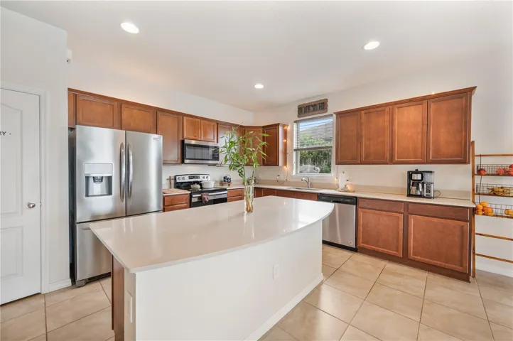 Kitchen / Birch Cabinetry &amp; Quartz Countertops