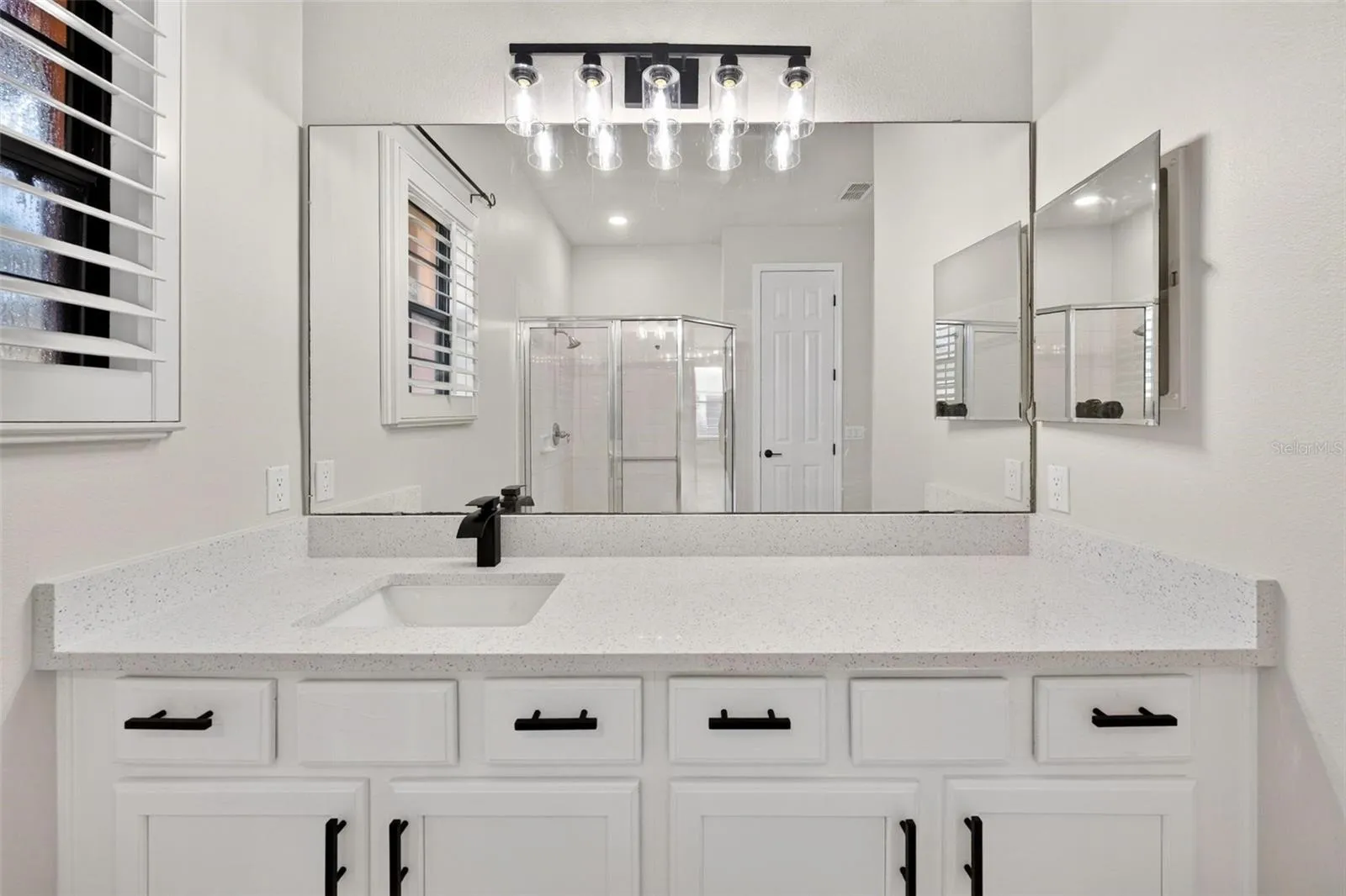 Primary Bedroom - Bathroom