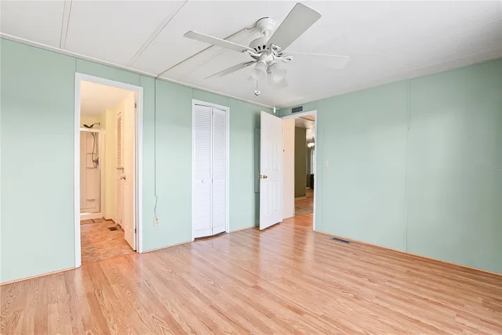 walk in closet