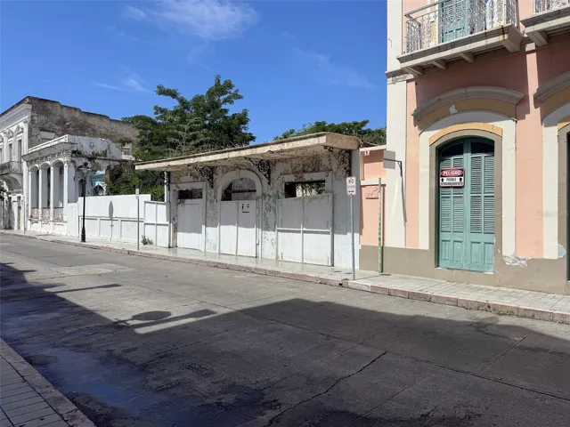 Calle Marina view: #31 lot and #33 building