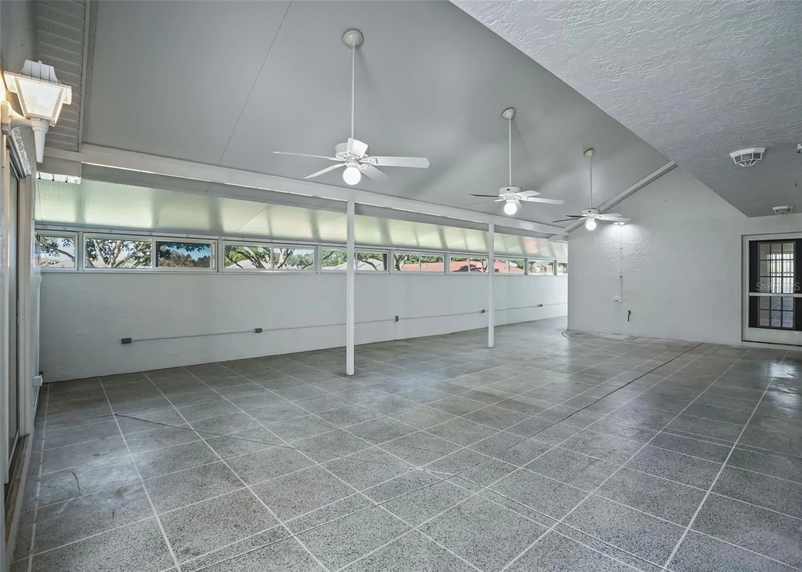 23x69 Covered Courtyard