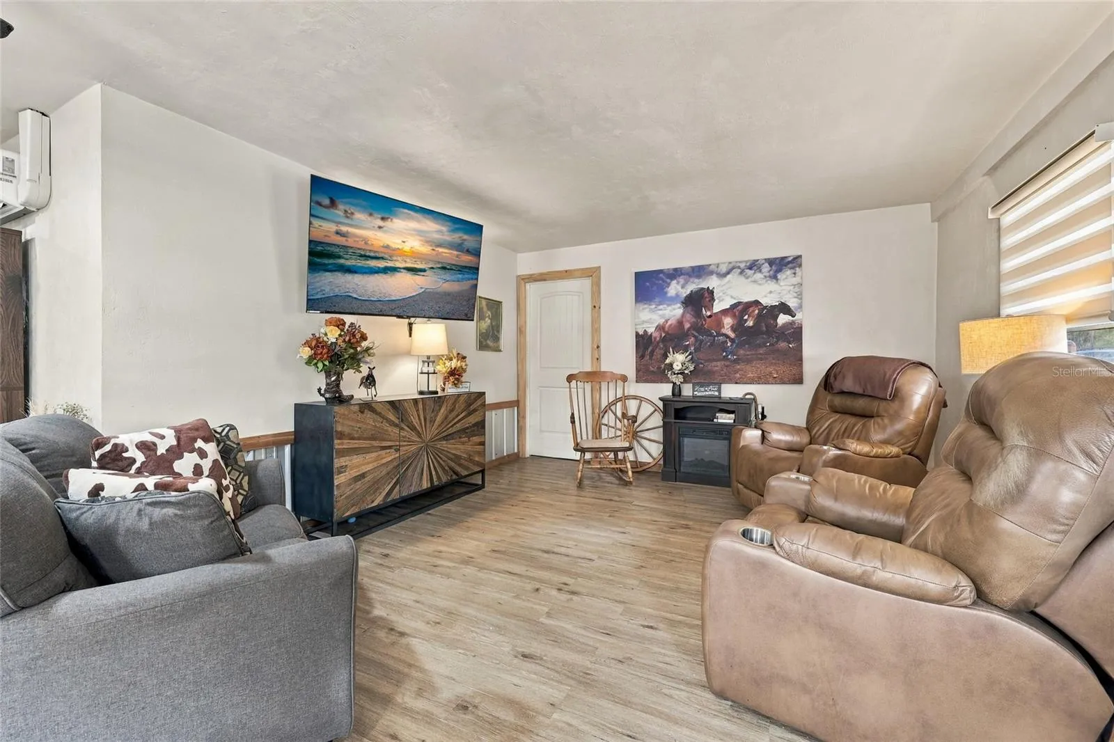In-Law Apartment Living Room