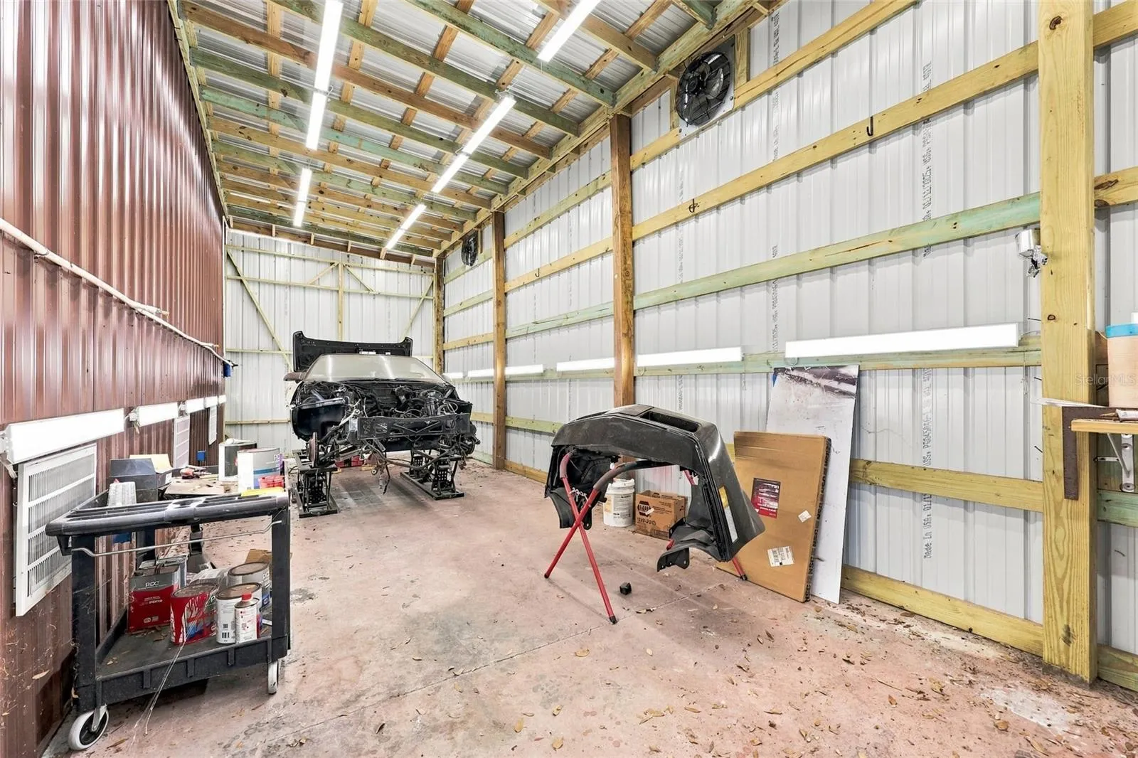 Separate drive through workshop