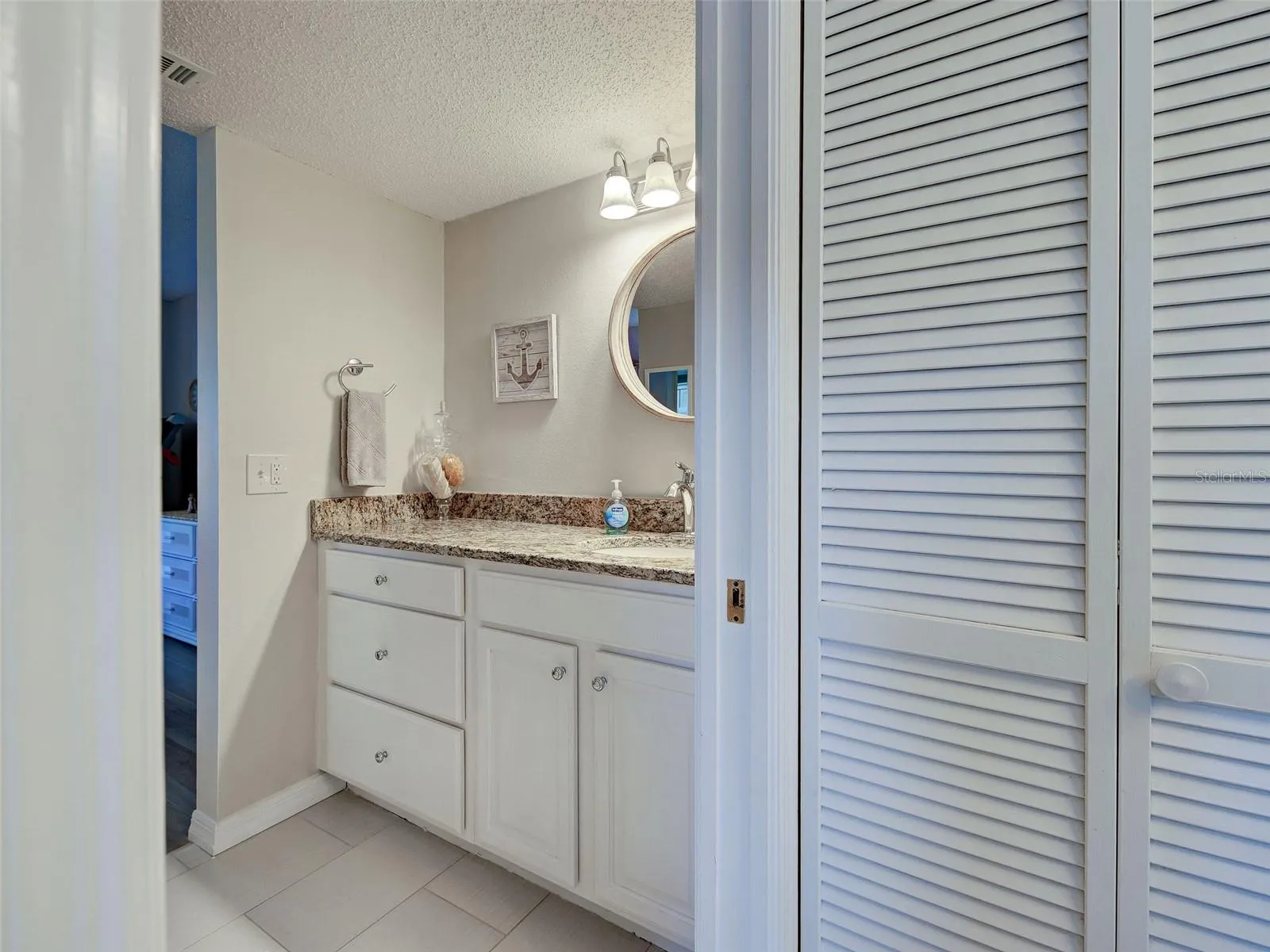 Primary Bath Linen Closet