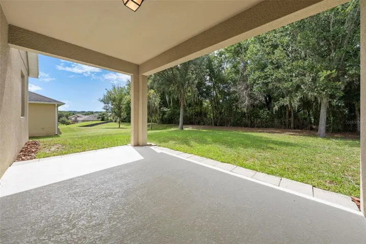 Large lanai