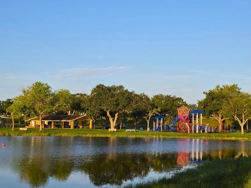 Freedom Lake Park