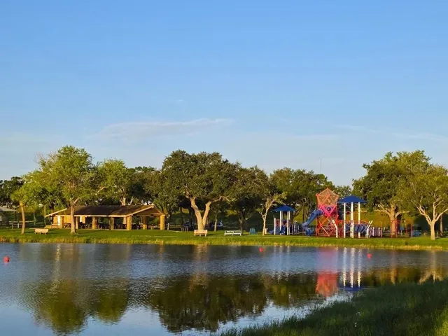Freedom Lake Park