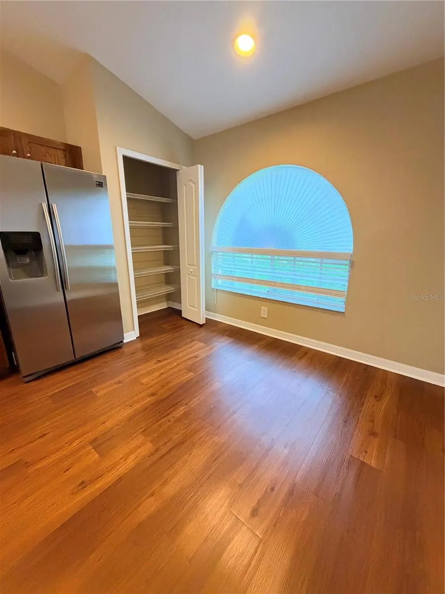 Eat-In Kitchenette and Pantry