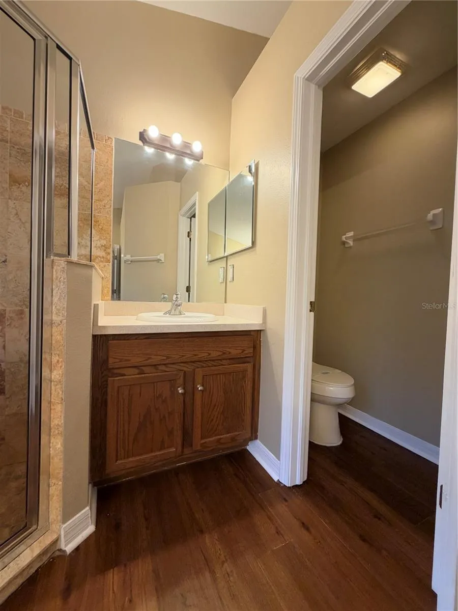 Primary En-Suite Bathroom