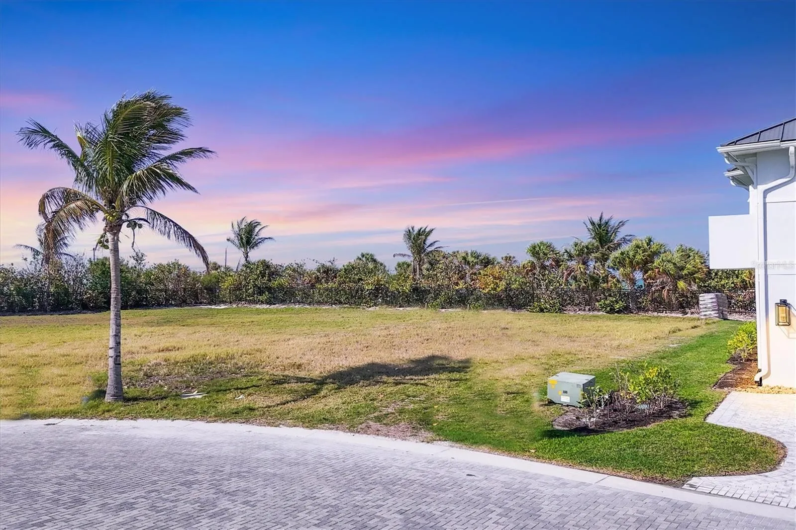 Lot 4 - Hill Tide Estates