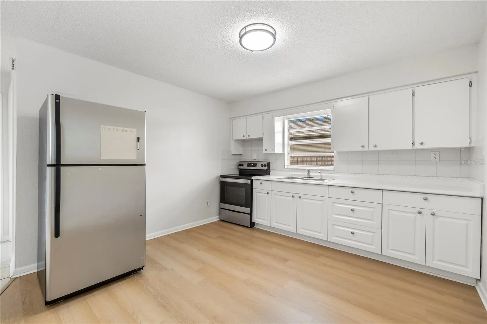 Unit B - Kitchen