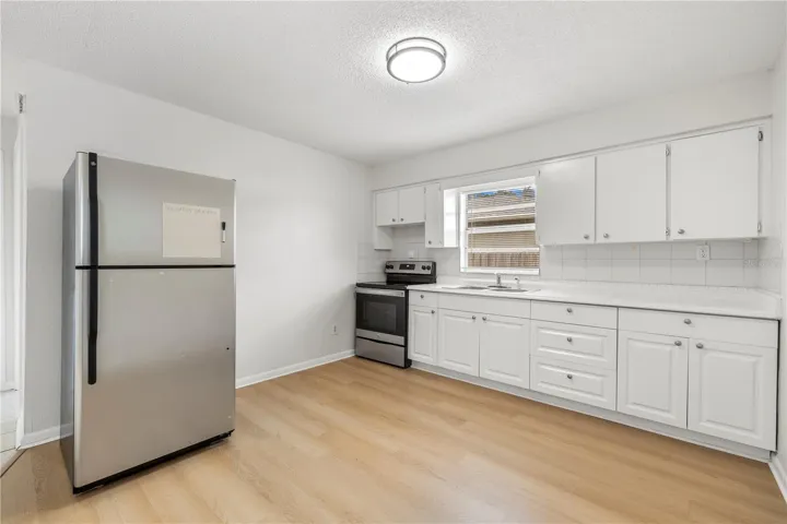 Unit B - Kitchen