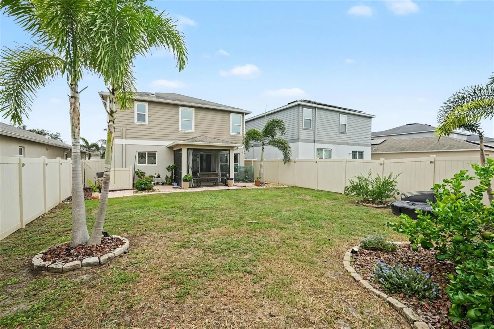 Fully Fenced Yard