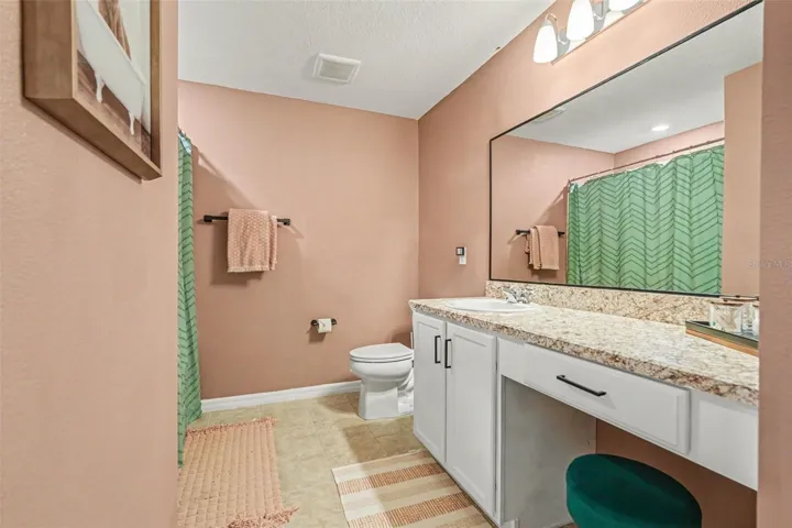 Guest Bath Upstaris