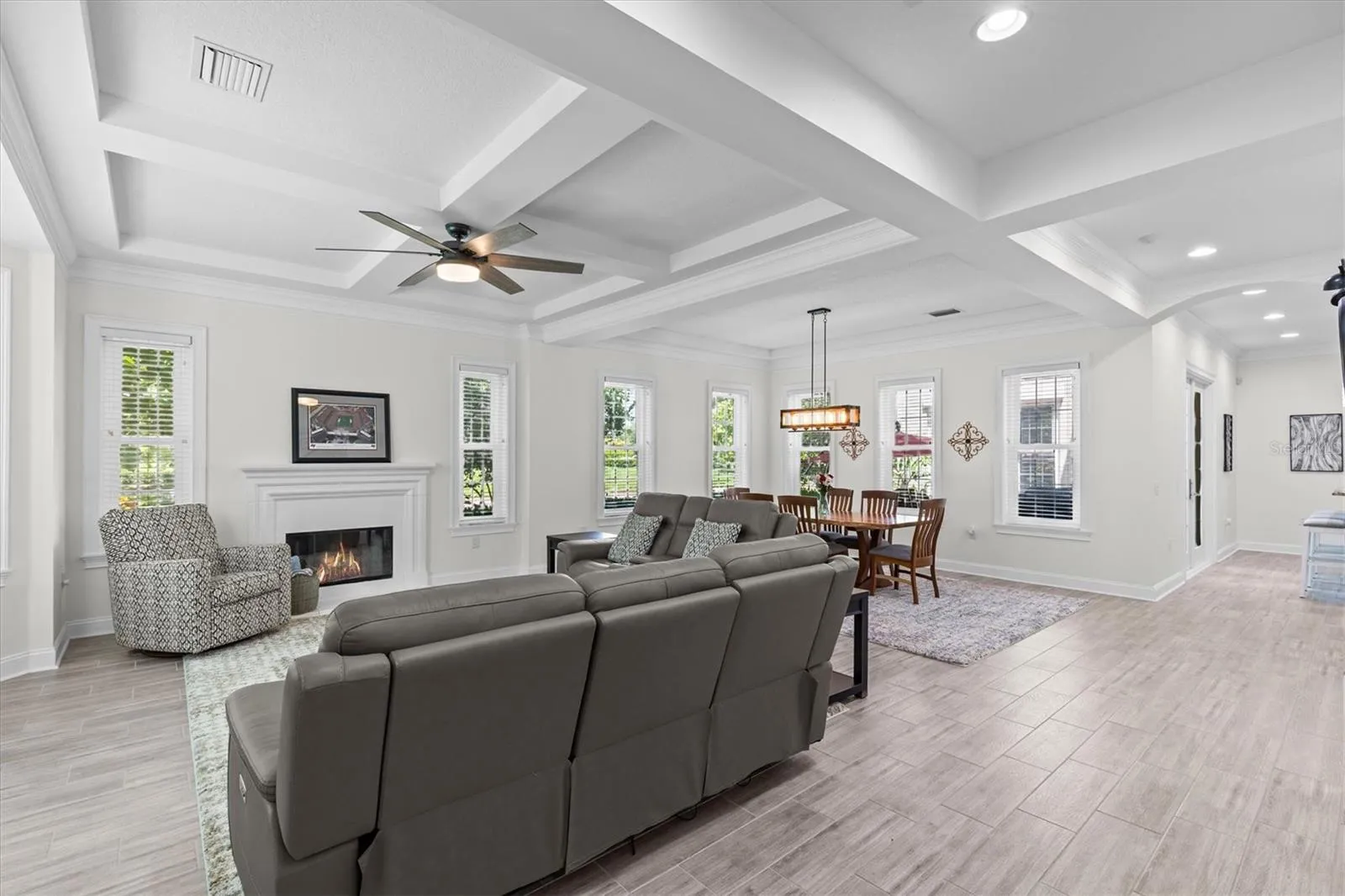Soaring coffered ceilings.