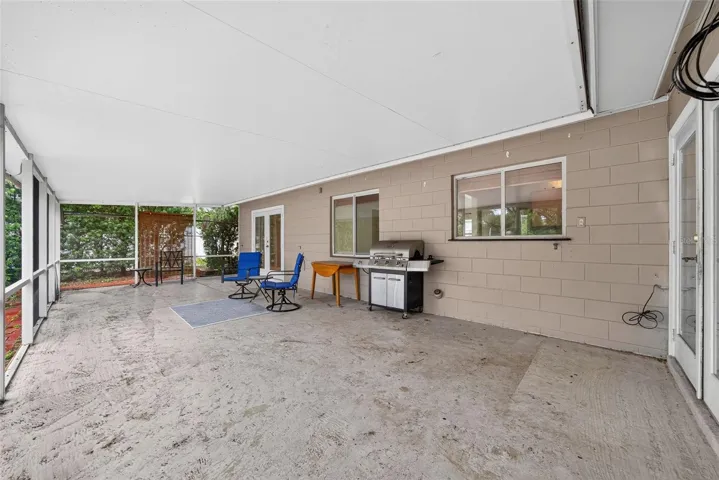 Covered rear patio