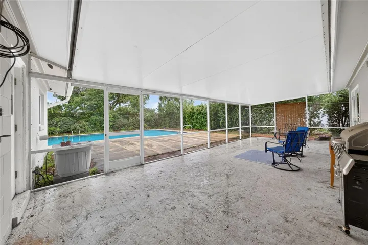 Covered rear patio