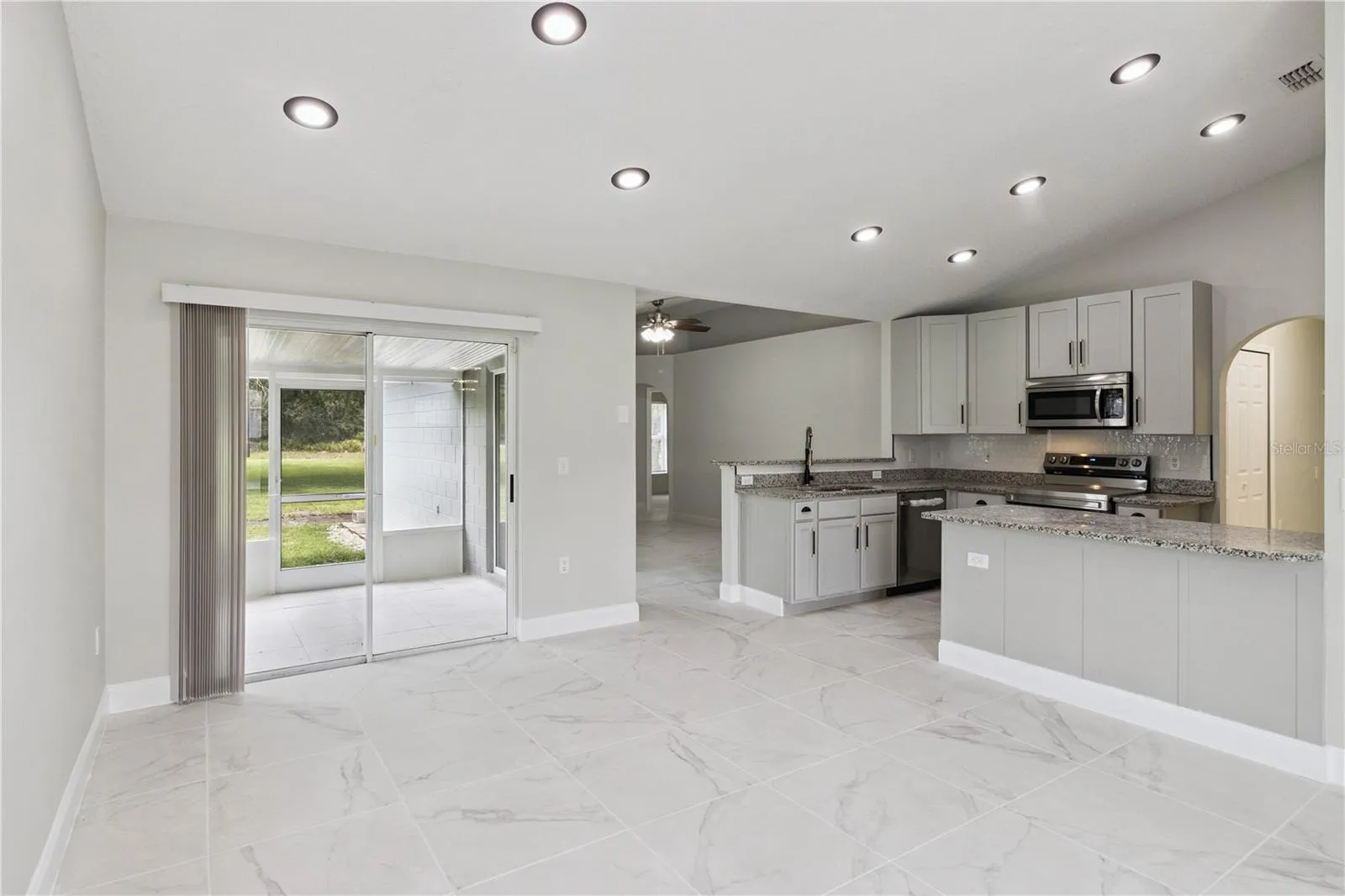 Living Room/Kitchen 2