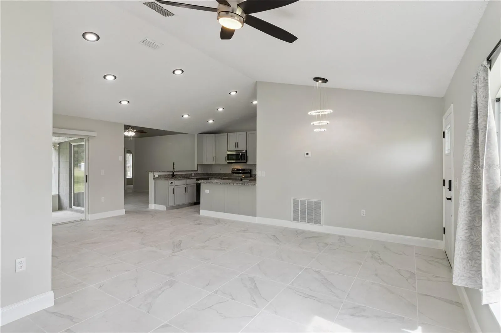 Front Entrance/Living Room/Kitchen
