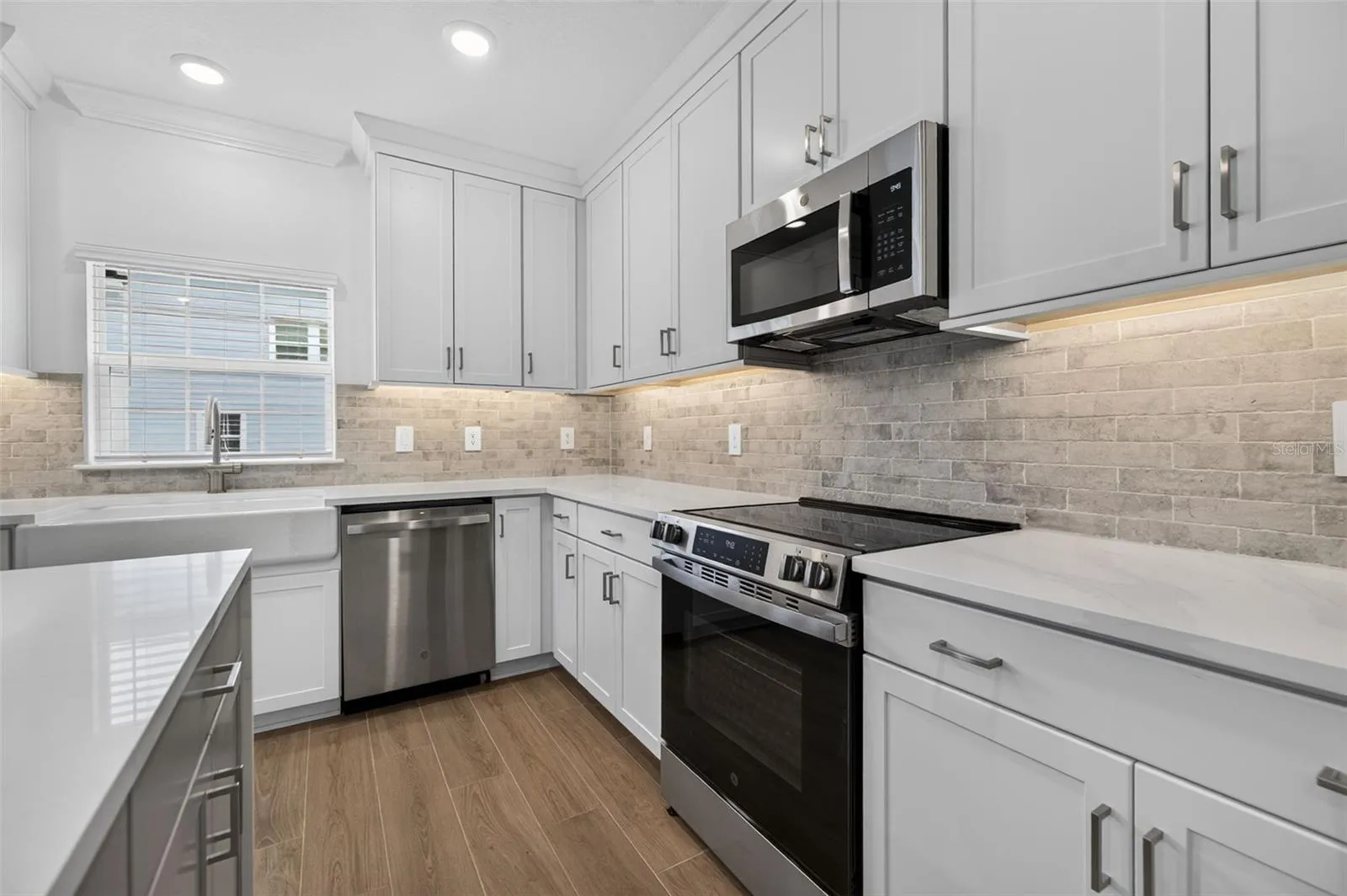 Stainless appliances