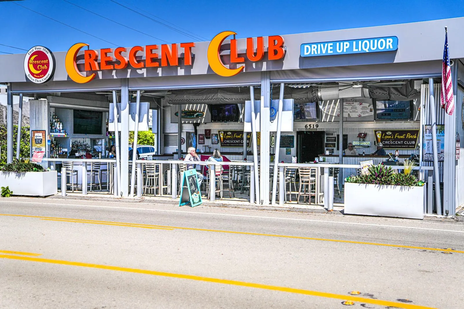 Crescent Club