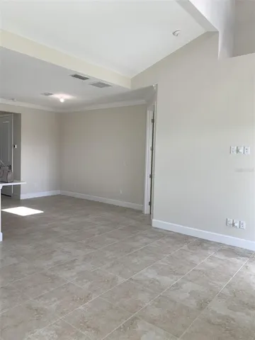 Living/Dining Area