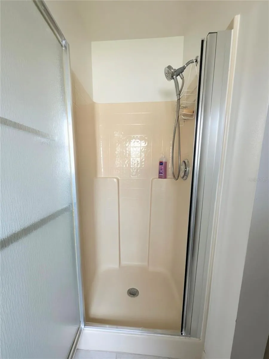 Primary shower