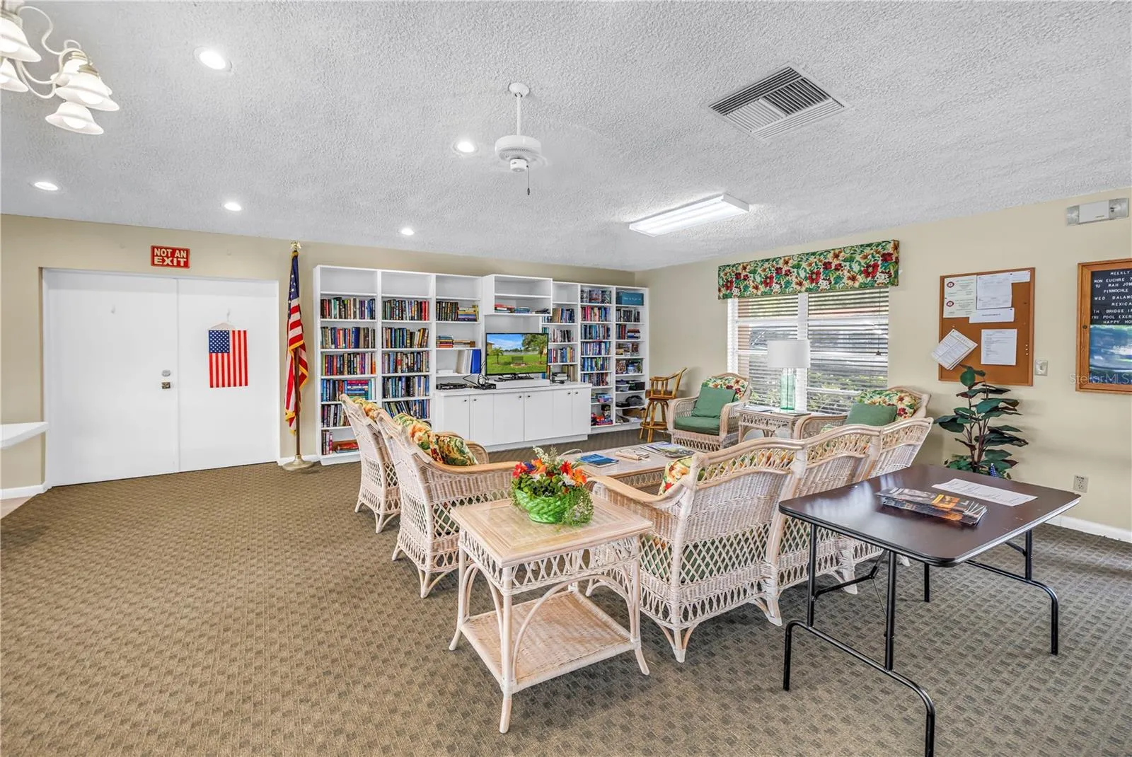 Library/TV Lounge