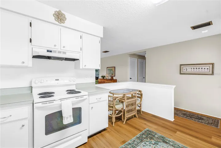 Well Maintained Kitchen