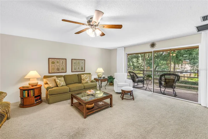 Living Space/ Combo Dining