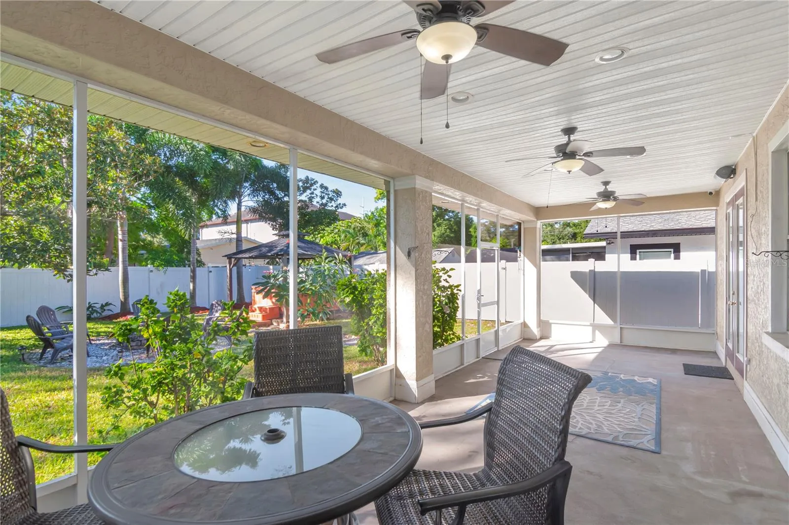 Huge Screened Patio