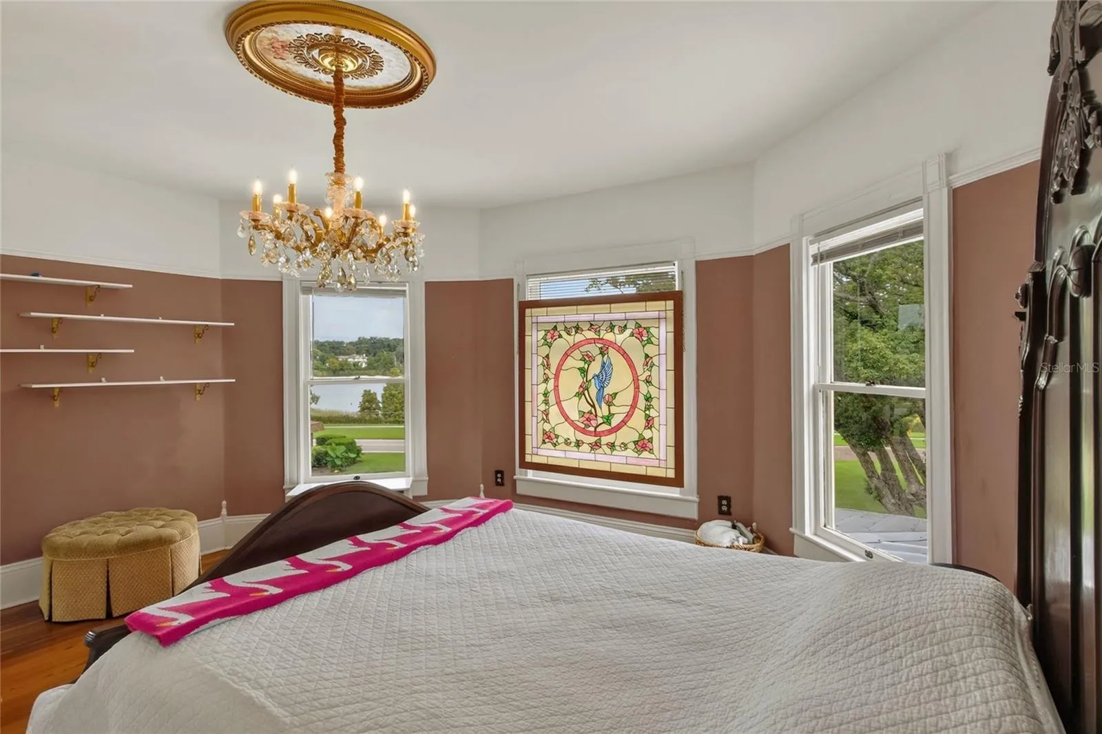 3rd bedroom upstairs overlooking Lake Hunter