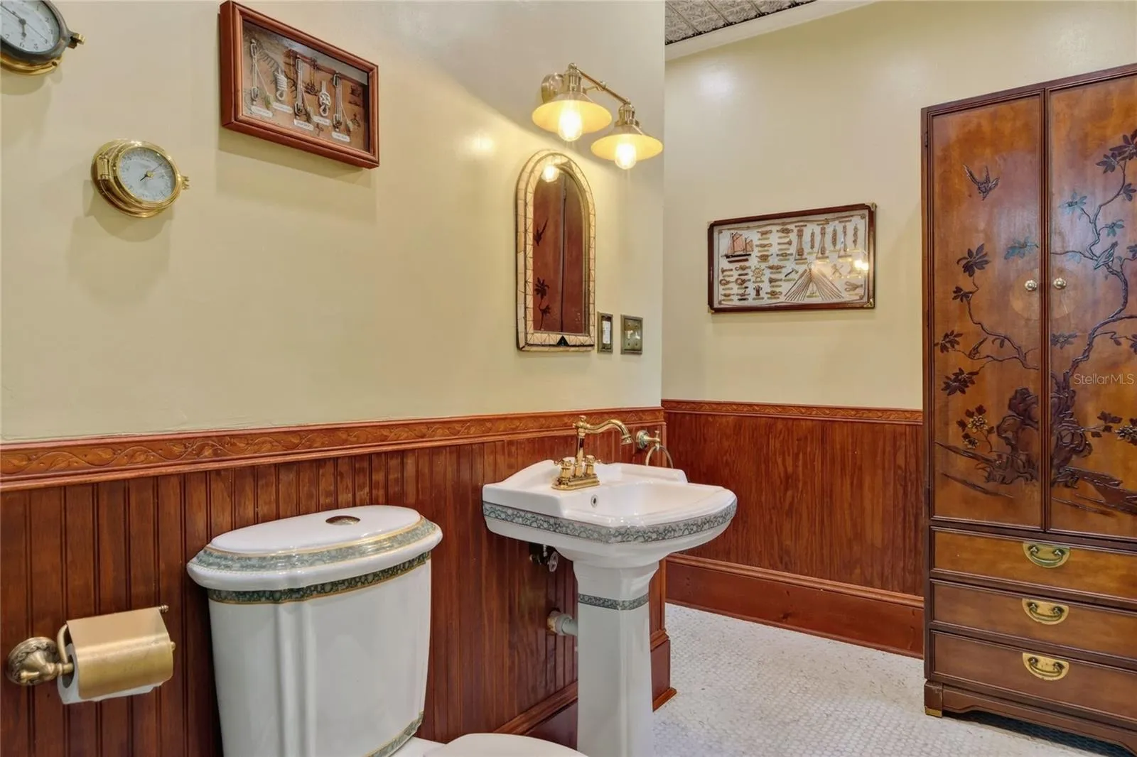 Upstairs Bathroom