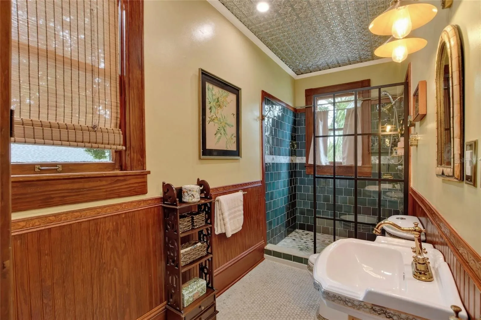 Upstairs Bathroom