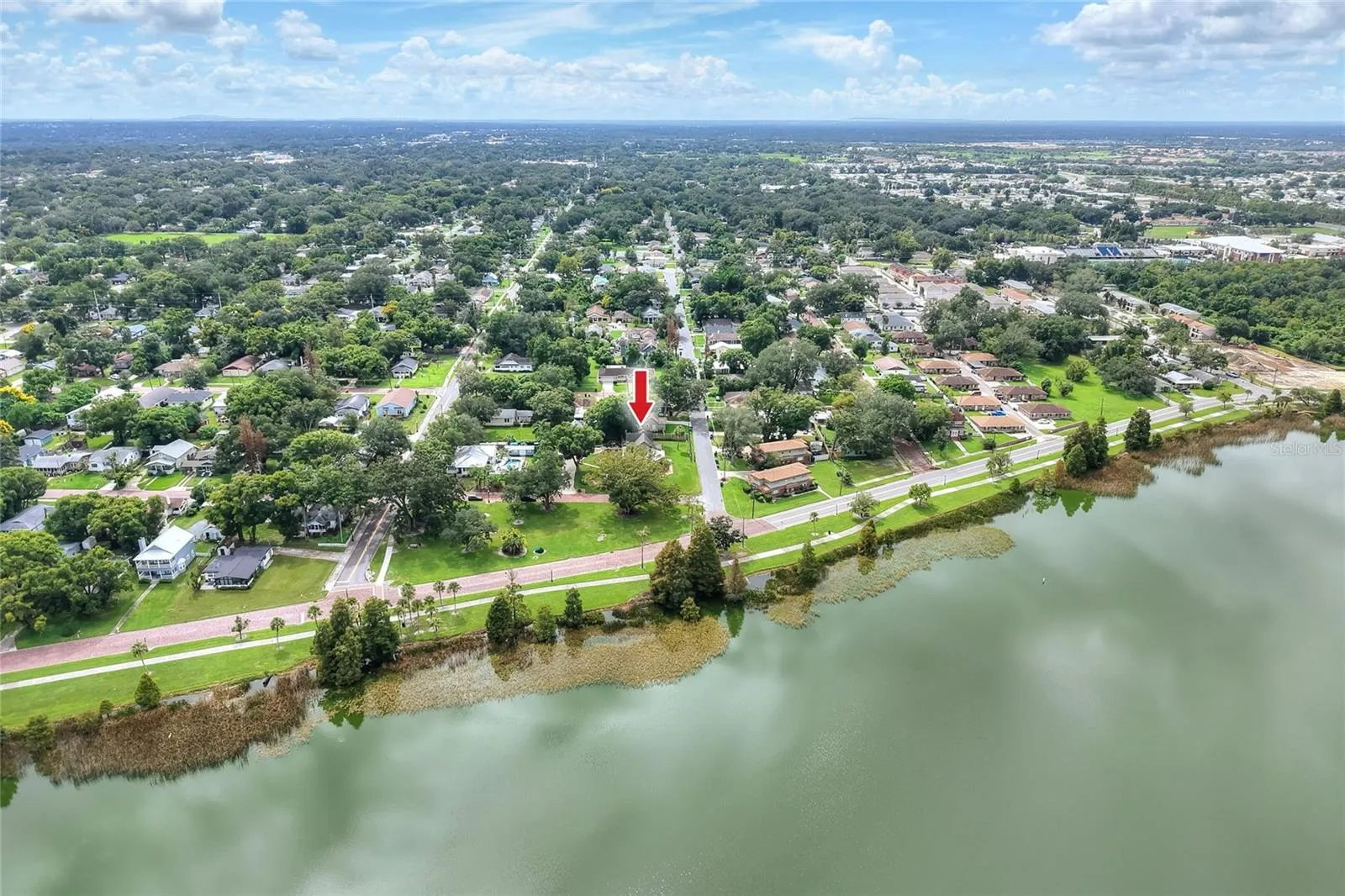 Drone View of distance to Lake Hunter