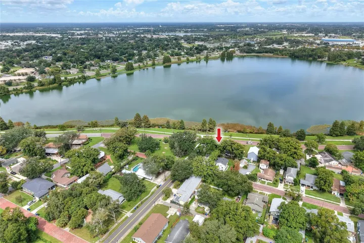 Drone View of distance to Lake Hunter