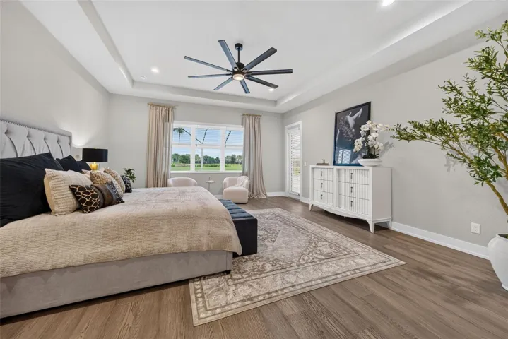 Spacious Primart Bedroom