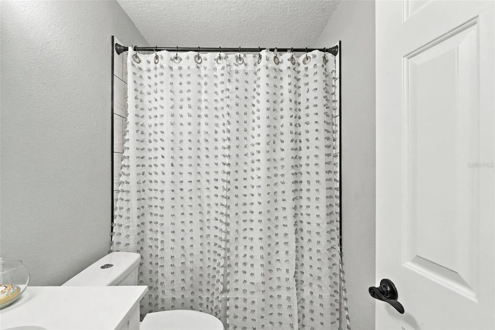 Guest bath.