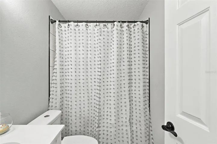 Guest bath.
