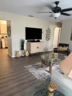 Alt view of the living room